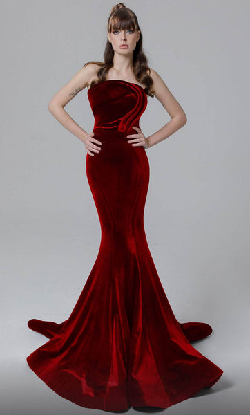 Strapless Velvet Straight Neck Natural Waistline Mermaid Evening Dress with a Court Train