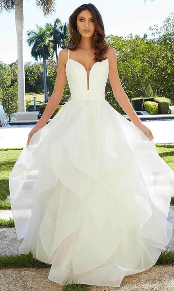 Plunging Neck Sweetheart Sleeveless Spaghetti Strap Open-Back Natural Waistline Wedding Dress with a Brush/Sweep Train