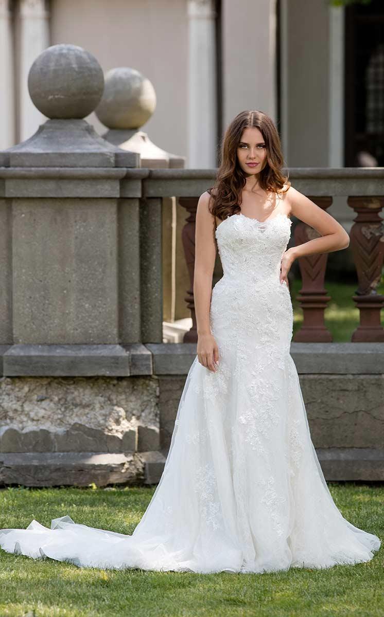 Rachel Allan Bridal - M620 Lace Embroidered Sweetheart Trumpet Gown
