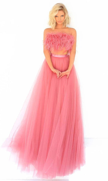 A-line Strapless Natural Waistline Bandeau Neck Straight Neck Dress with a Brush/Sweep Train