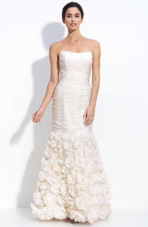 Theia - Strapless Rosette Organza Gown 890092
