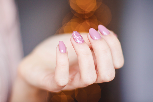Pros and Cons of Facing Nail Designs In or Out - wide 5