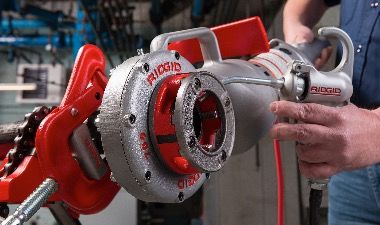 Qui fabrique les outils Ridgid