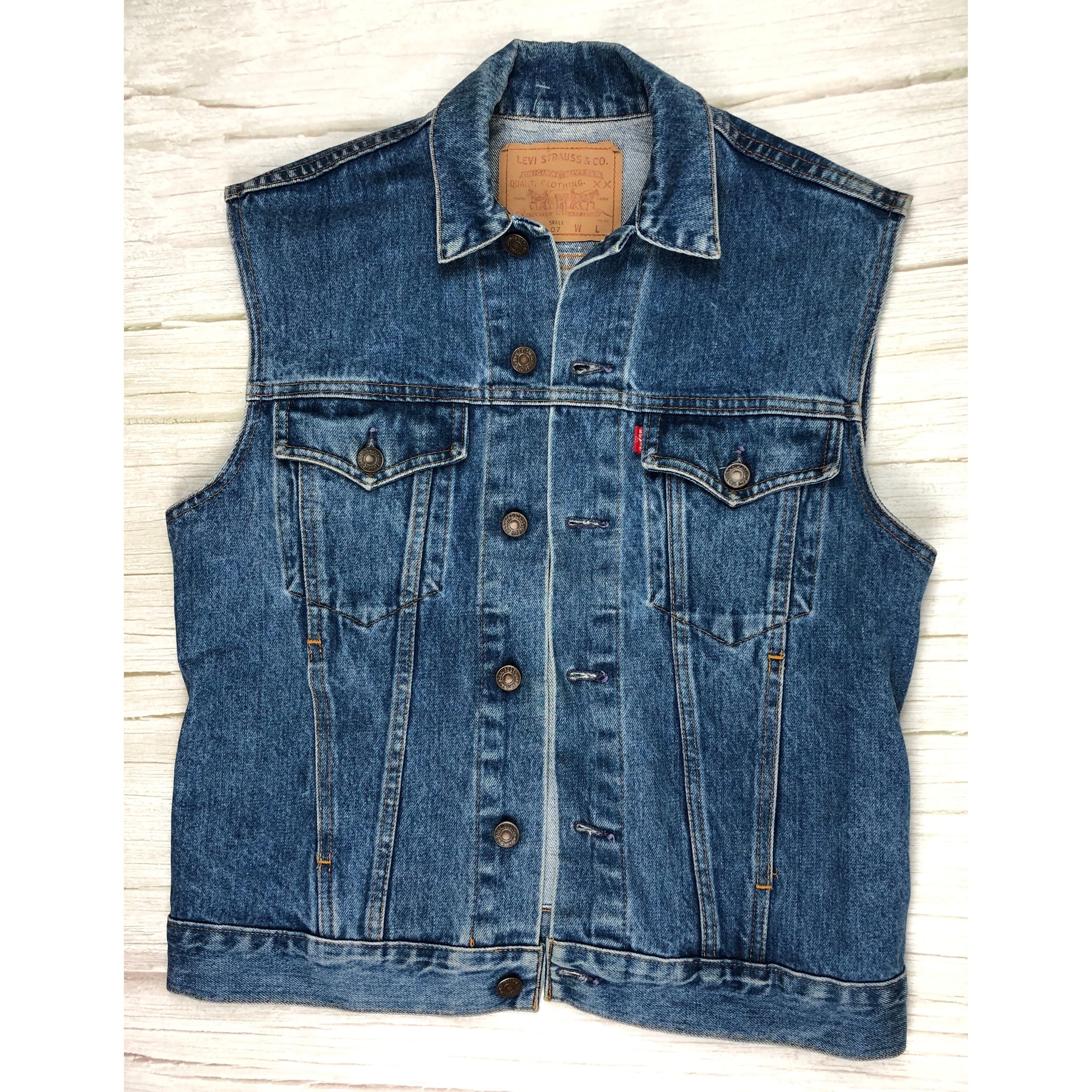 sleeveless levi denim jacket