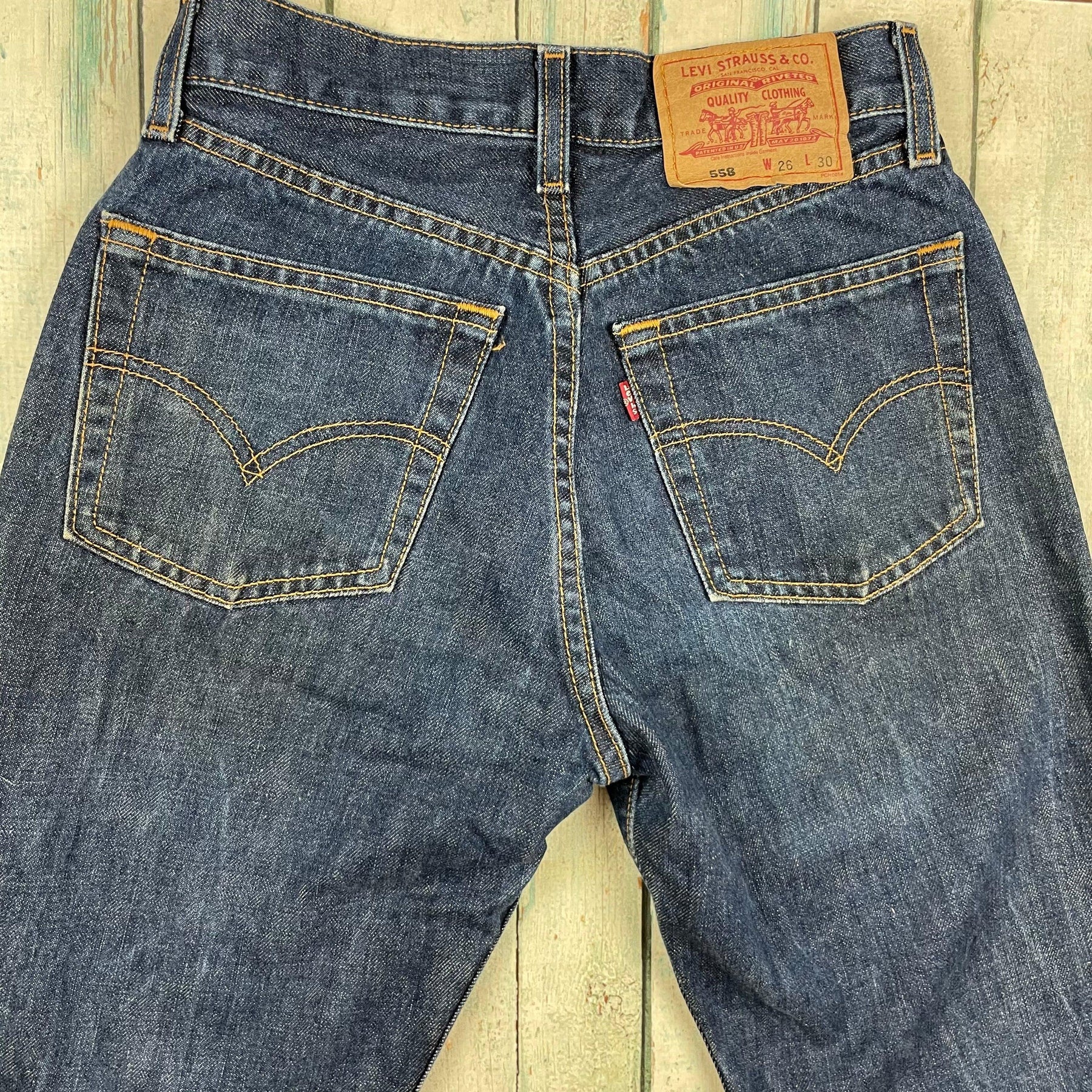 Australian Made Vintage 1990's Levis 558 Jeans - Size 26/30 – Jean Pool