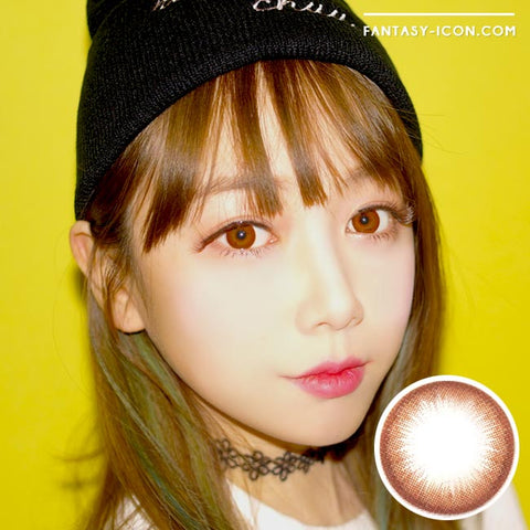 Brownie Brown Colored Contacts model