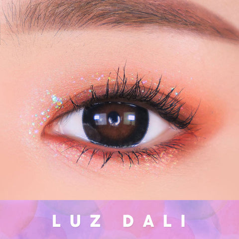 Luz Dali Extra Black Contacts for Hperopyia | farsightedness Eyes Detail