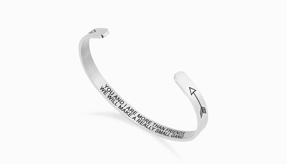 Silver-plated bangle with a heart warming message about friendship