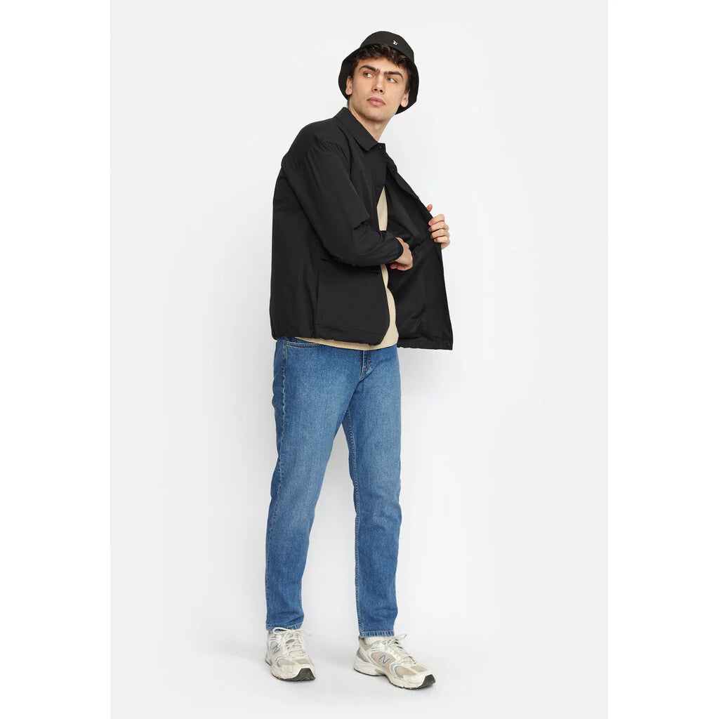 REVOLUTION | 7837 Coach Jacket | Black