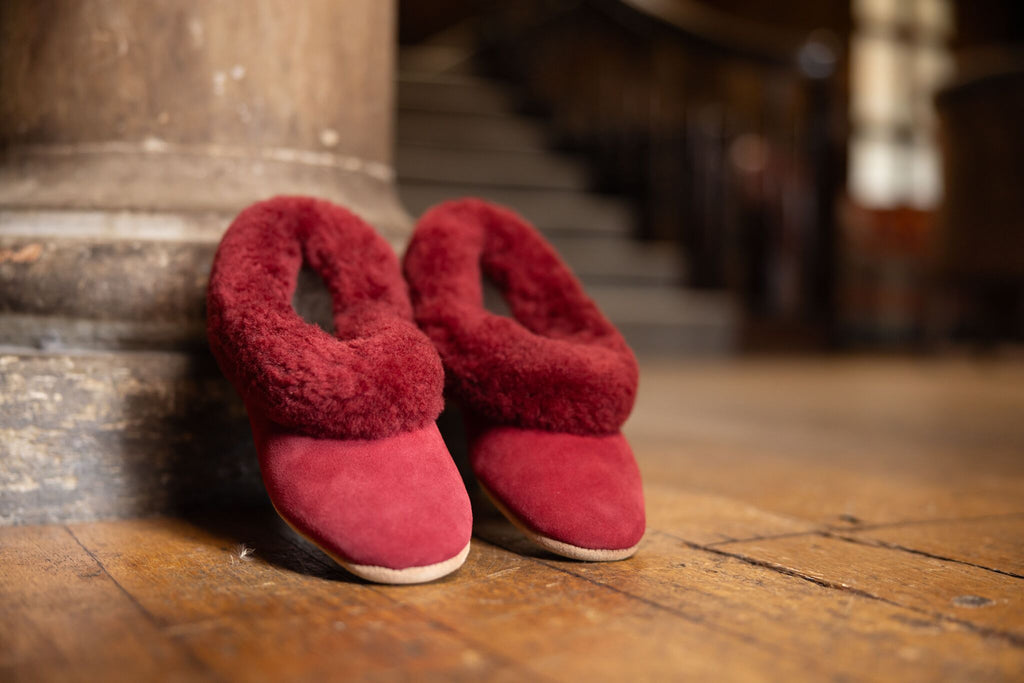 JANE WOMENS SHEEPSKIN SLIPPERS