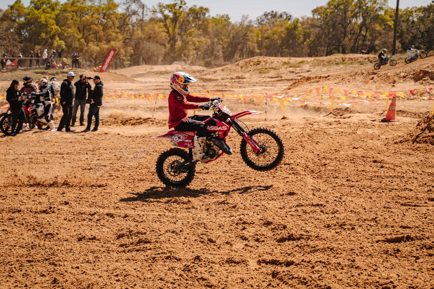 Wheelie at Day in the Dirt South