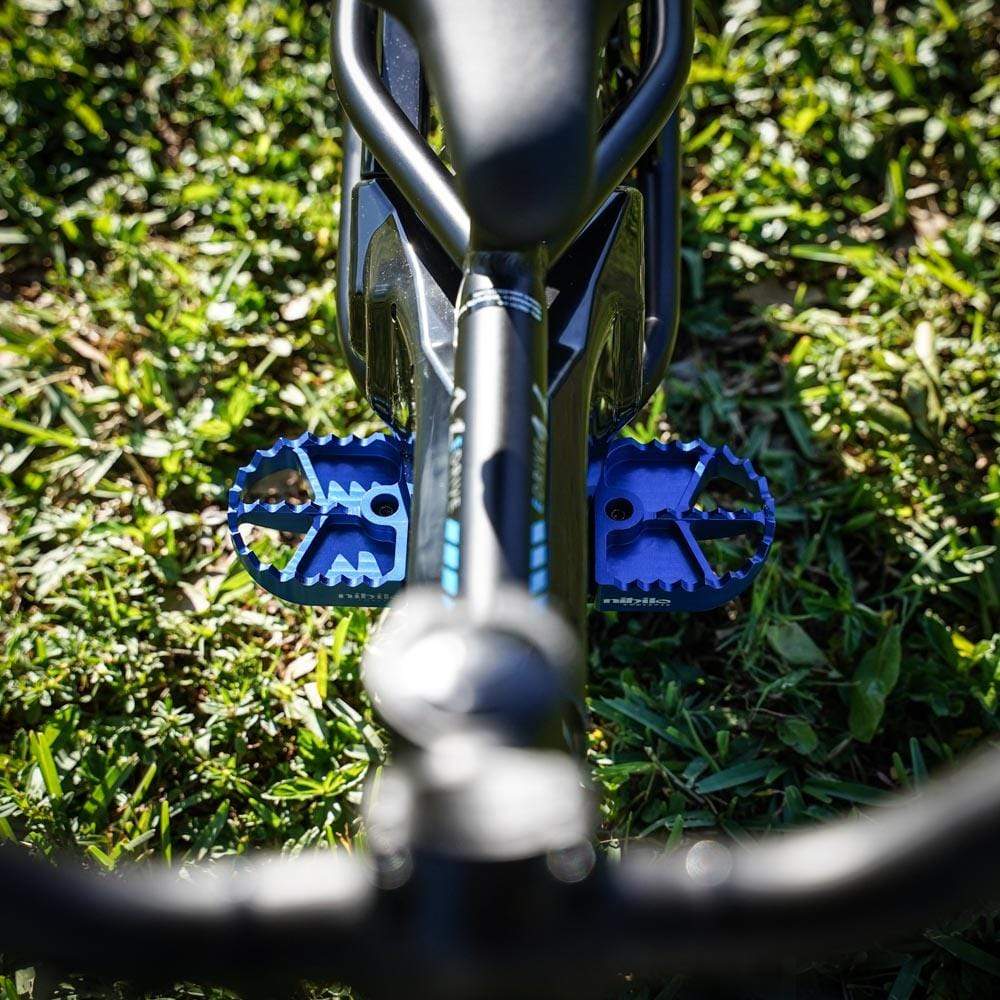 balance bike with foot pegs