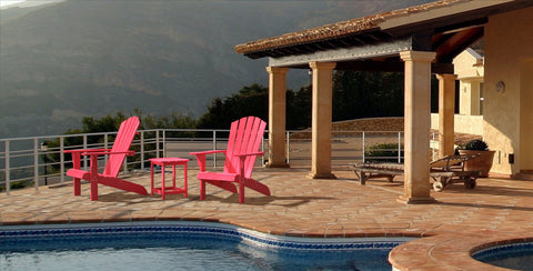 Outdoor Seating Design Inspiration: Poolside Style