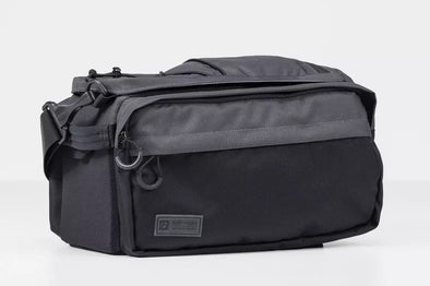 bontrager mik utility trunk bag with panniers