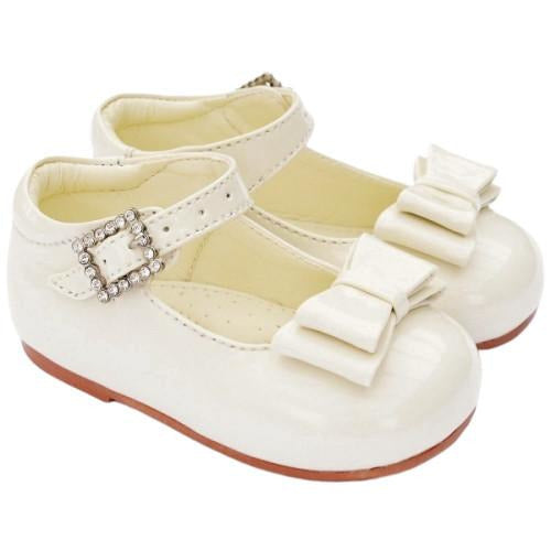 girls cream shoes
