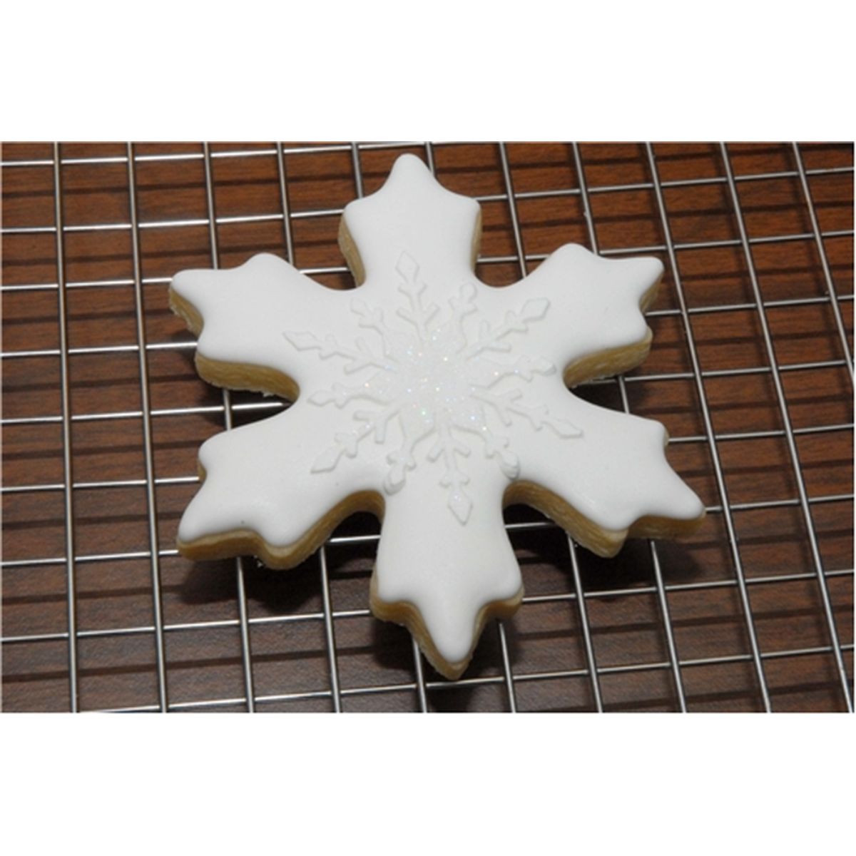 Rolin Roly 3Pcs Christmas Tree Cake Stencils Snowflake Cake Painting  Templates Snowman Edge Stencil Printing Hollow Lace Molds Decoration Cookie  Party