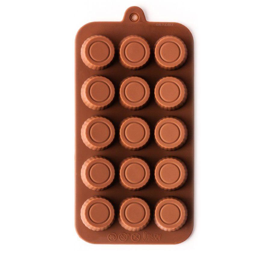 https://cdn.shopify.com/s/files/1/0146/9746/3908/products/SCM007-NYCAKE-Peanut-Butter-Cup-Silicone-Chocolate-Mold-Z.jpg?v=1575504890
