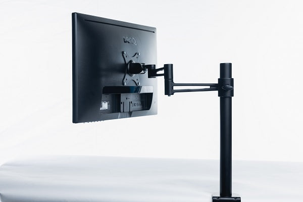  A Monitor Arm 