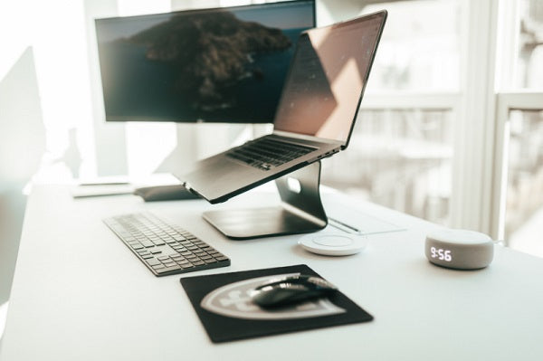 White gaming desk