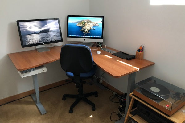 Gamers Unite: Elevate Your Play with These 8 Must-Have Gaming Desk Setup  Transformations