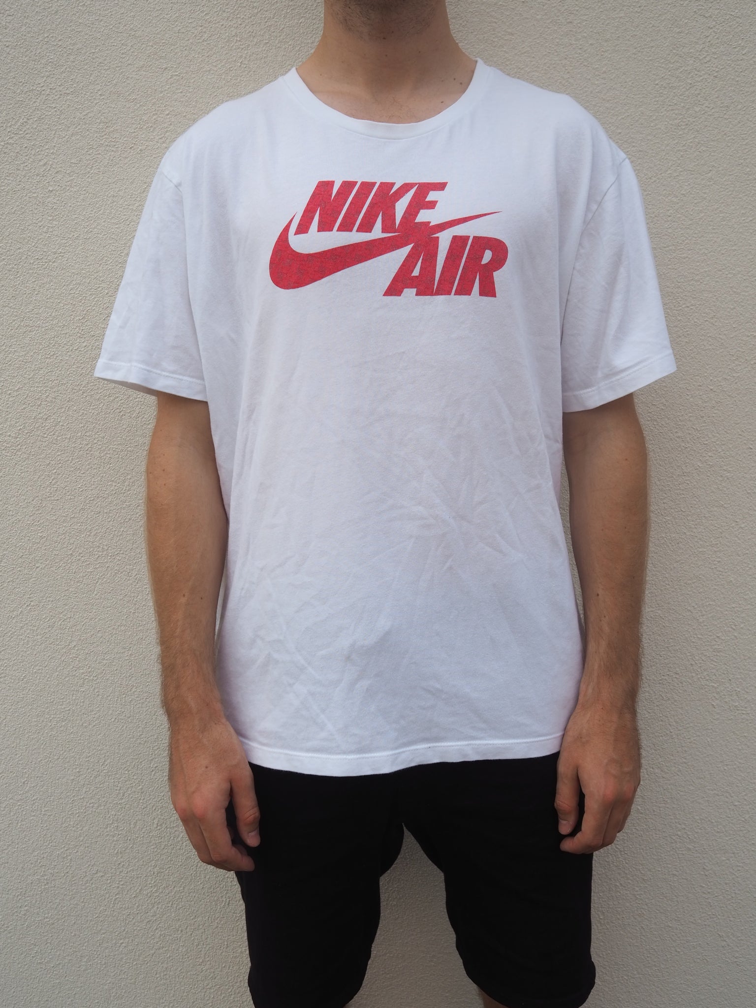 Nike Air White T-shirt Red Logo – Youth Revolt