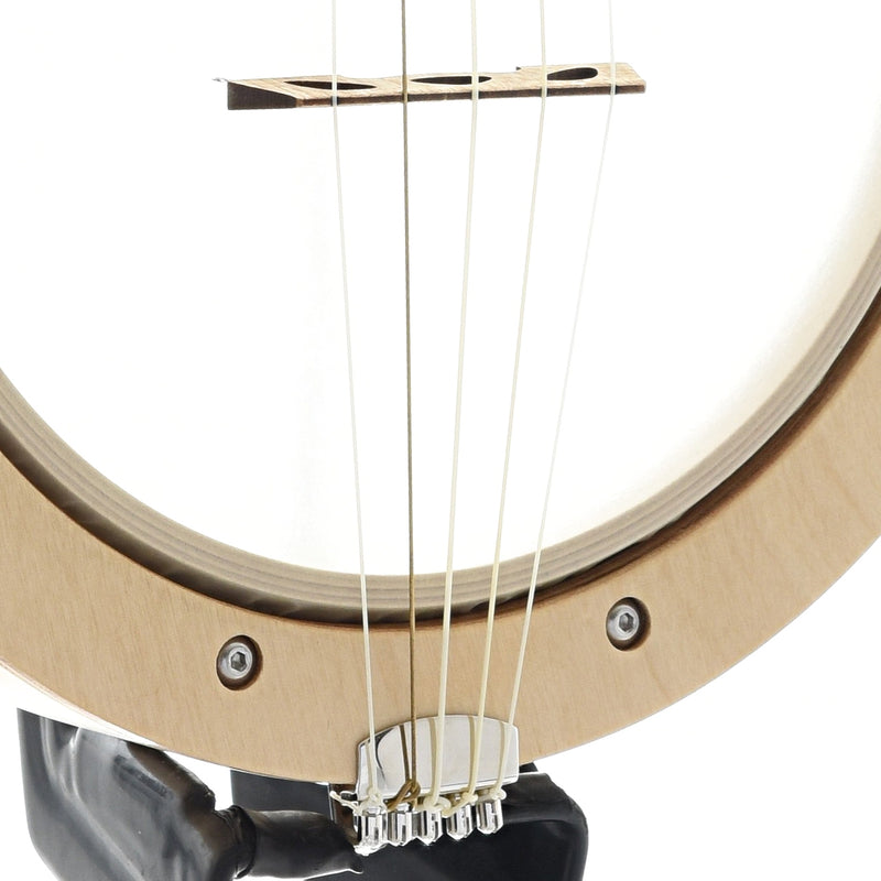 banjo changing between nylon and metal strings