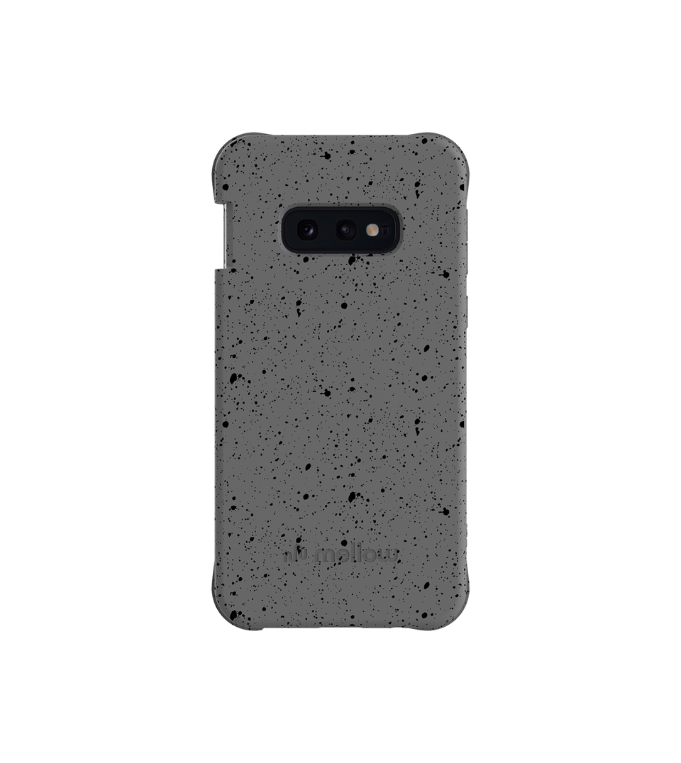 00% compostable phone case. Designed to protect your phone and our planet, without compromising its look, mellow is the ultimate example of how functionality and style can converge in the most sustainable way.