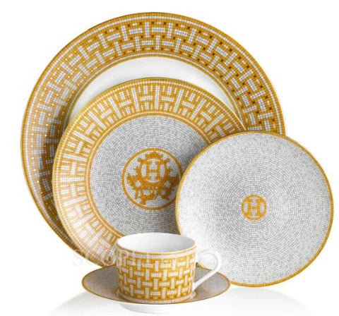 hermes set plates