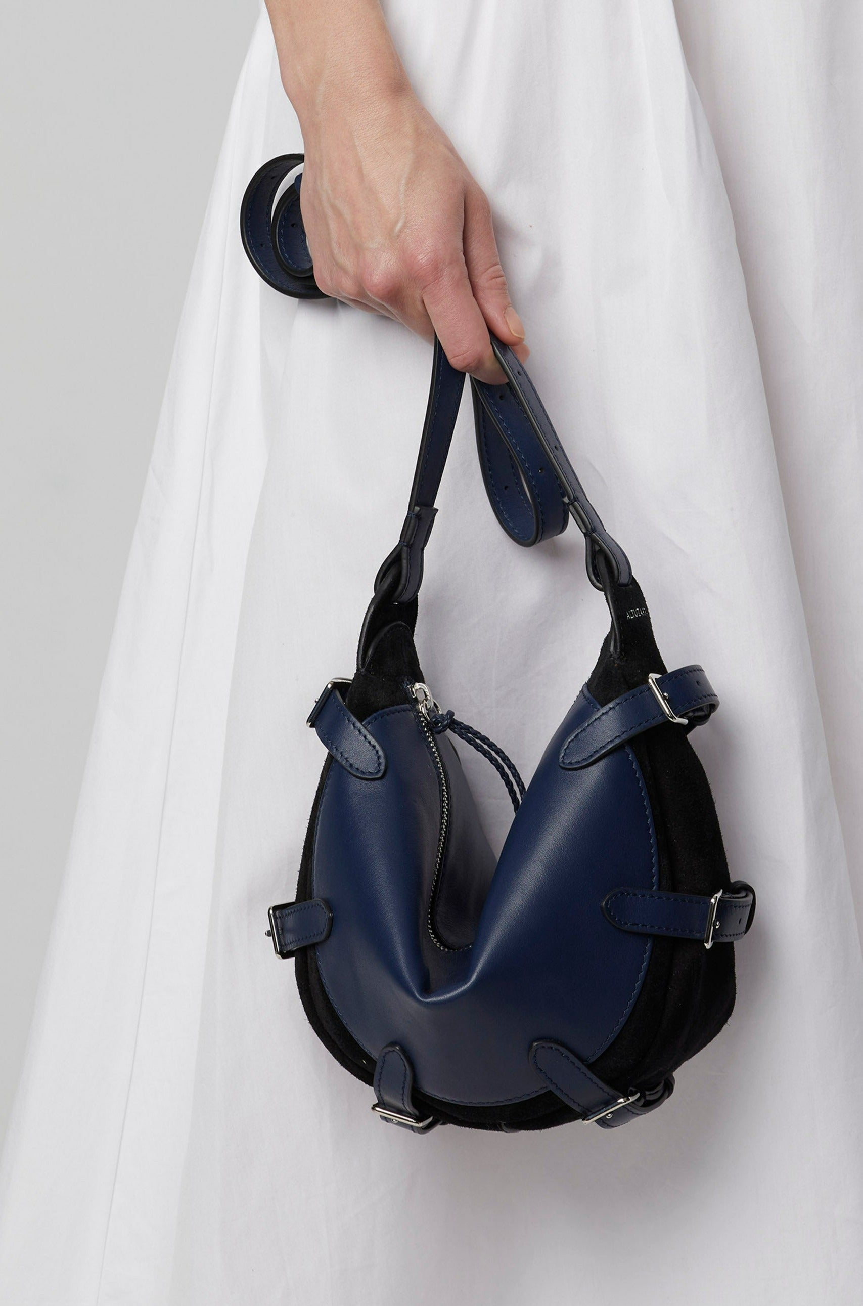Shoulder bag with braided shoulder strap / 15742 - Black (Nero