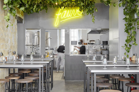 Le Fauve Garden au sein du restaurnt micro-brasserie bar à bière craft Les Cuves de Fauve Paris 11ème sur la rue de Charonne