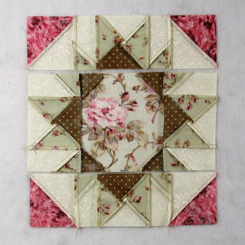 A Traditional Wheel of Fortune Quilt Block Tutorial – fabric-406