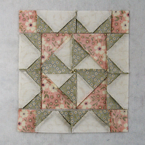 Traditional Housewife Quilt Block Tutorial – fabric-406