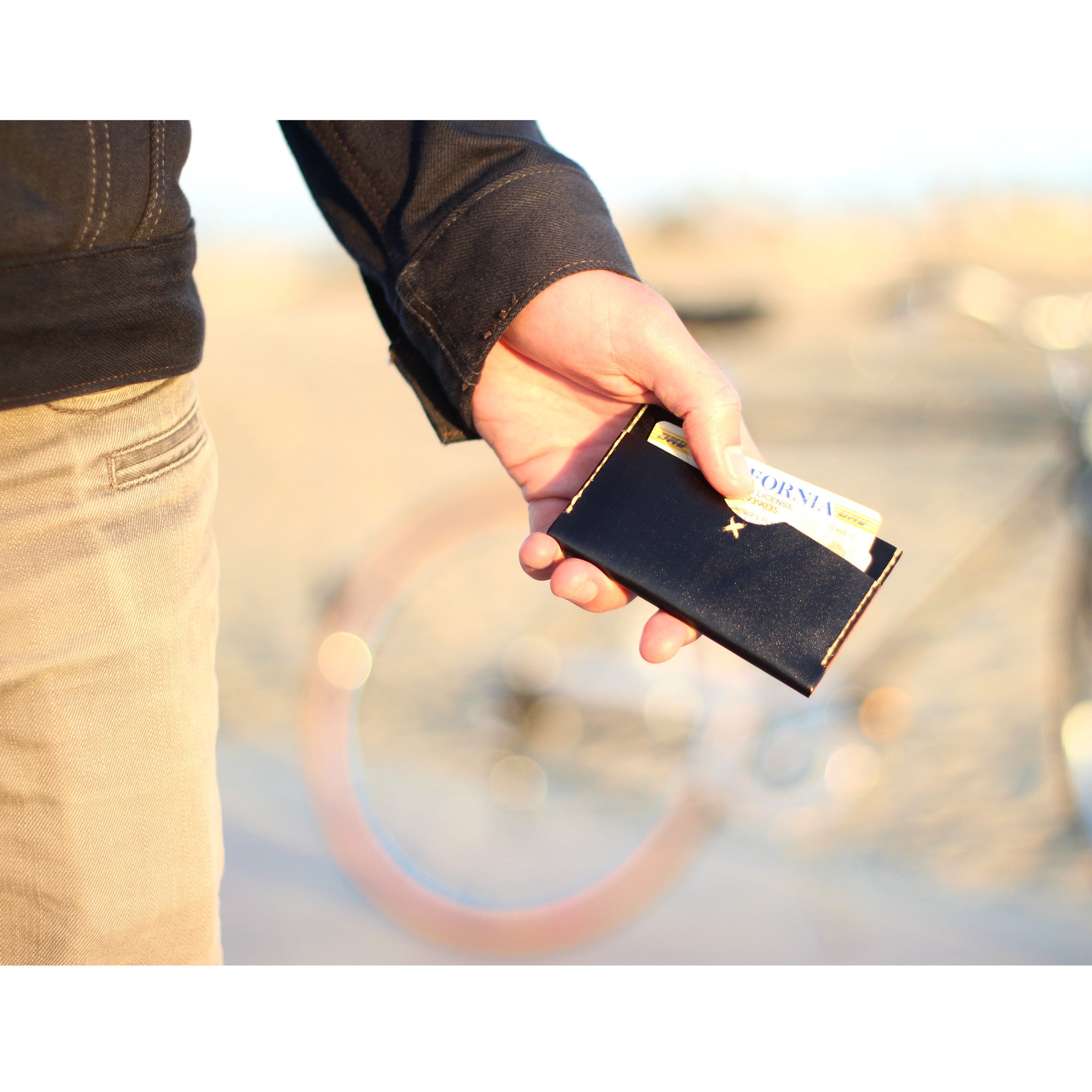 SLIM CARD WALLET in BLAQ