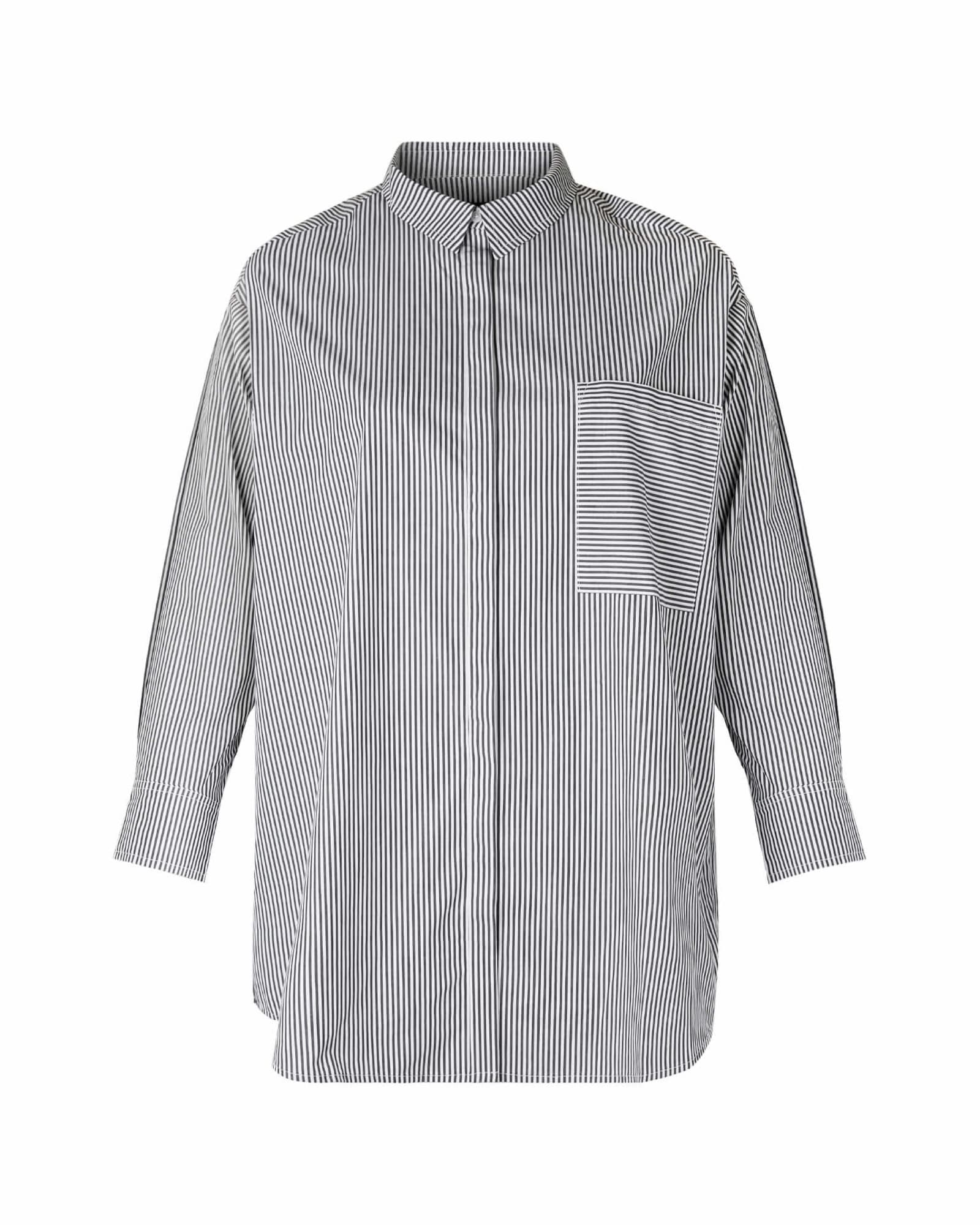 Maeve Oversized Button-Up Shirt | Black / White