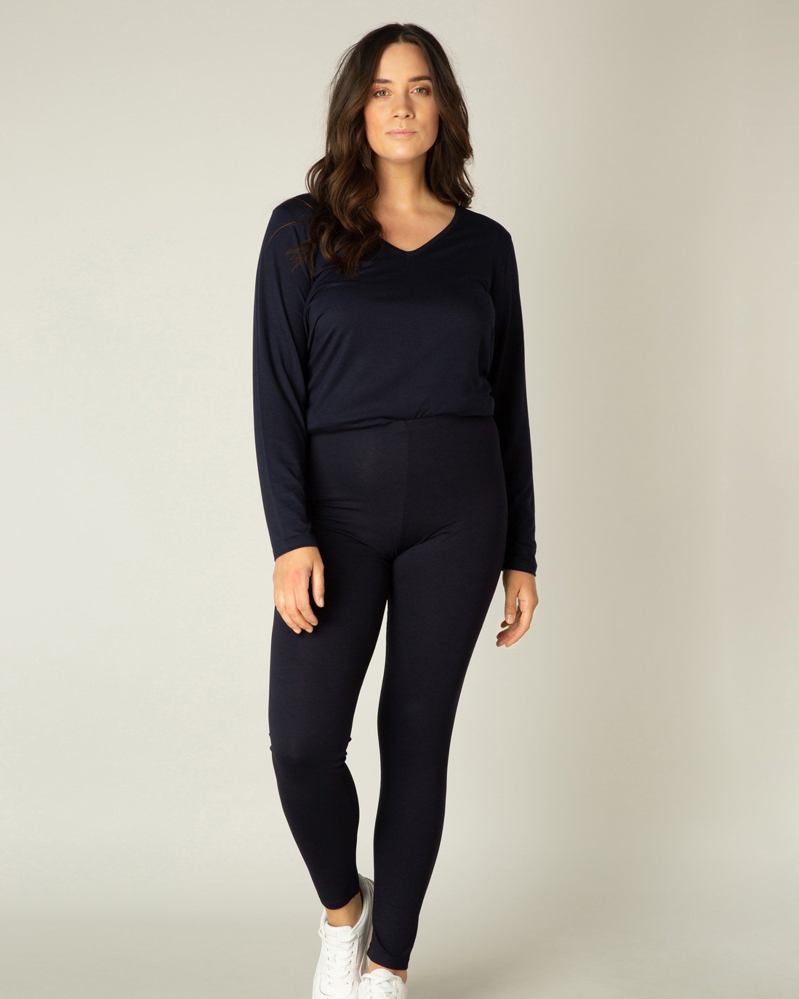 Stylish comfortable leggings, Trousers \ Spodnie długie damskie, Producent odzieży damskiej – duże rozmiary, do7XL