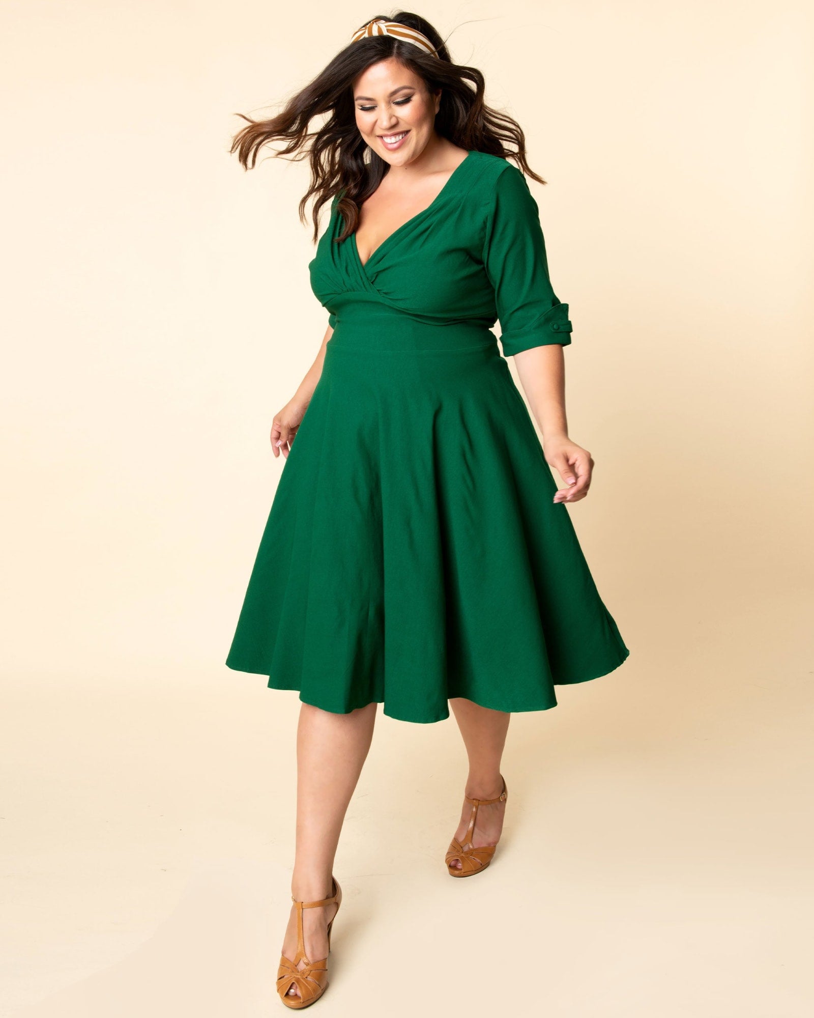 Unique Vintage Plus Size Emerald Green Delores Swing Dress with Sleeves | Emerald Green
