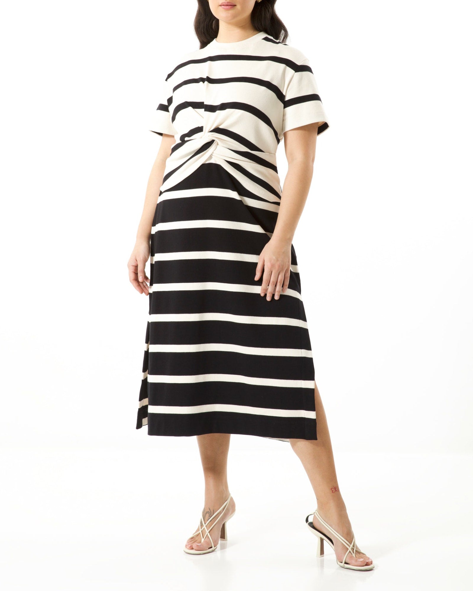 Dresses Online - Women Striped Black & White Printed Midi Dress - Urban  Wardrobe – UrbanWardrobe