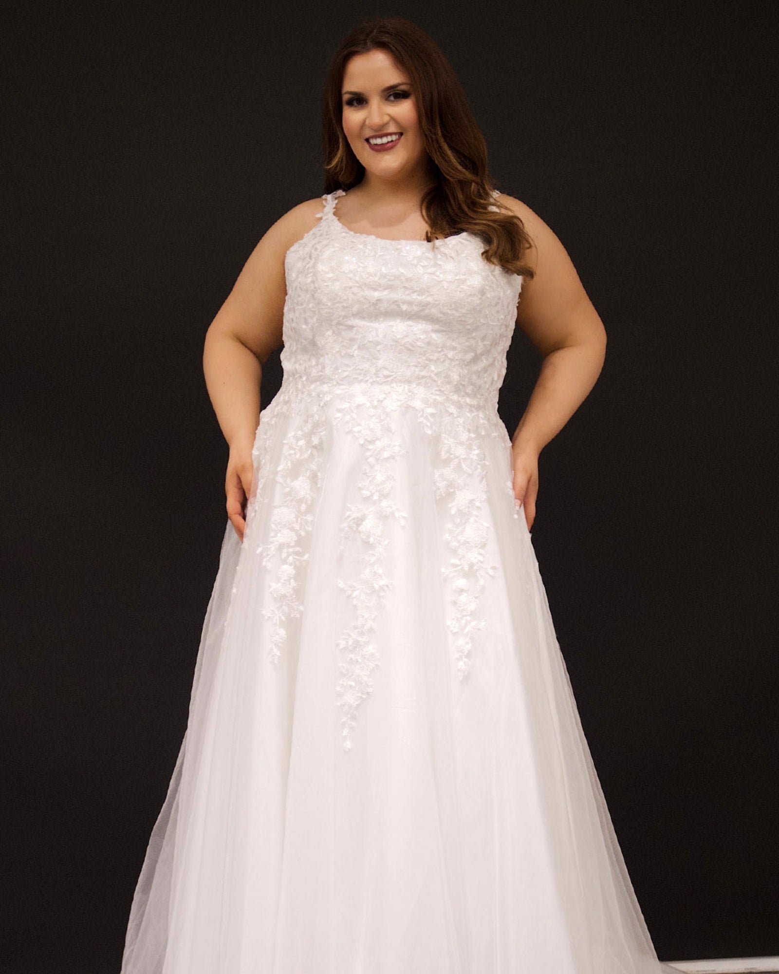 Plus Size Long Sleeve Boho Wedding Dress – daisystyledress