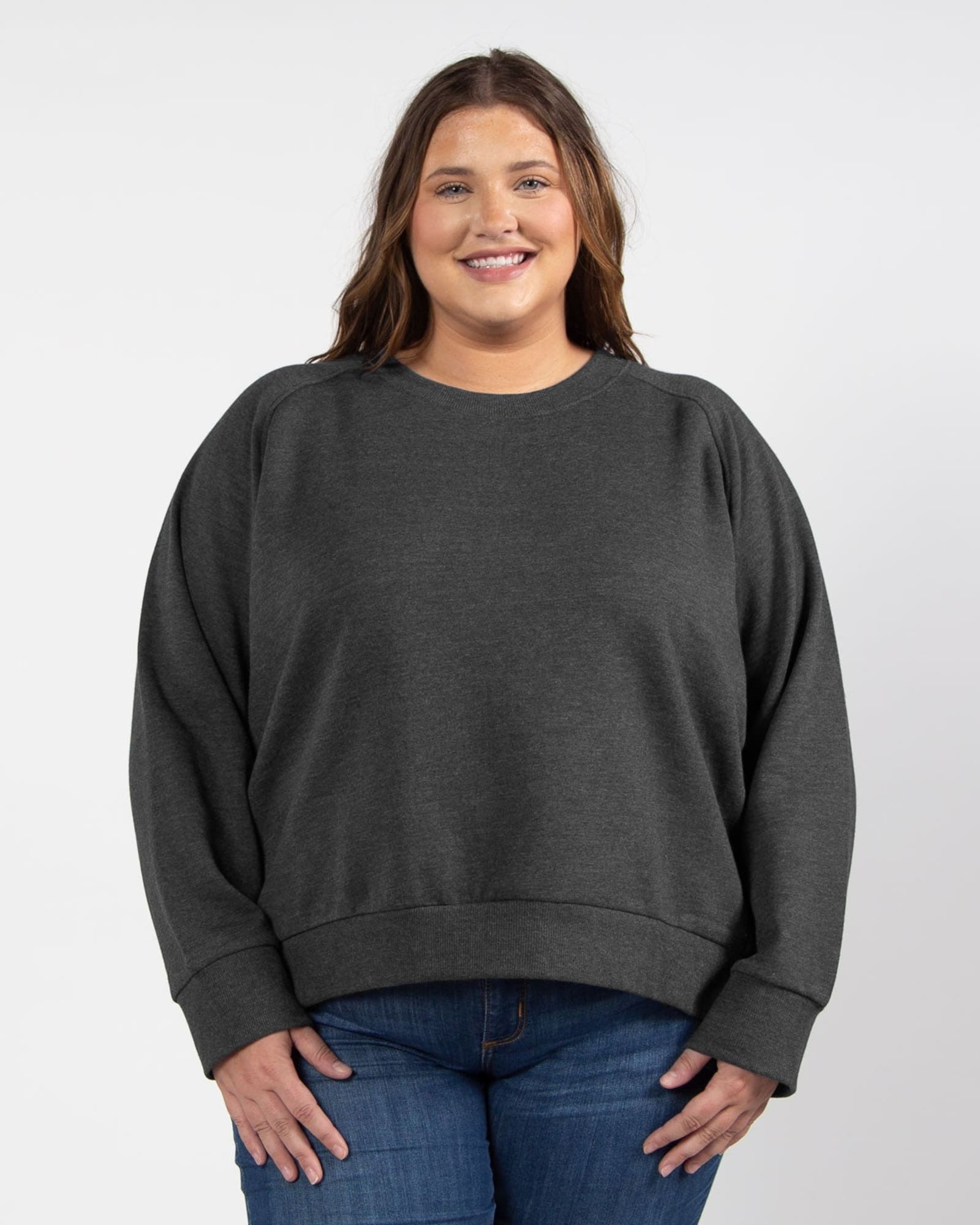 Boxy Raglan Pullover | Black