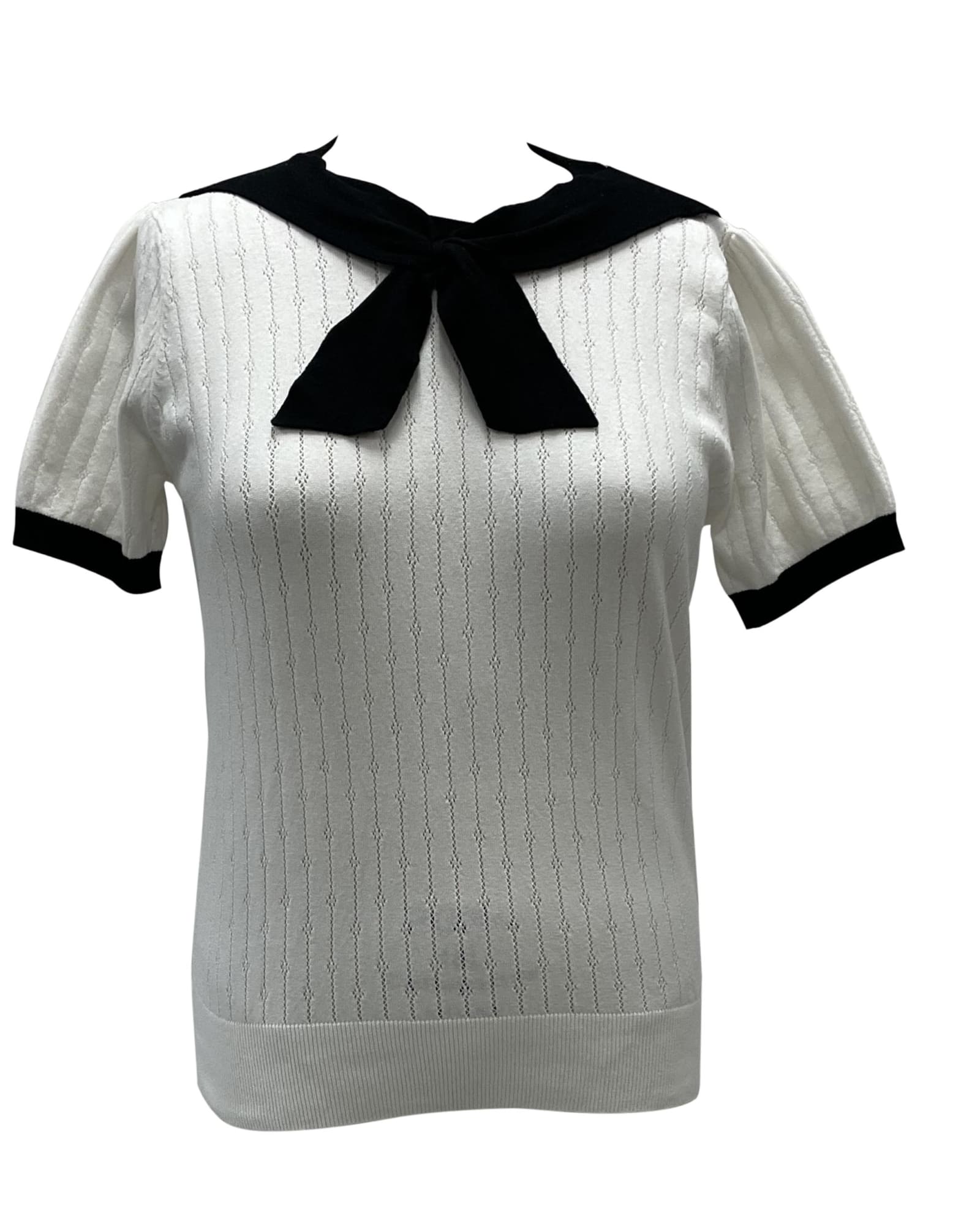Unique Vintage Ivory & Black Neck Tie Park City Sweater | White