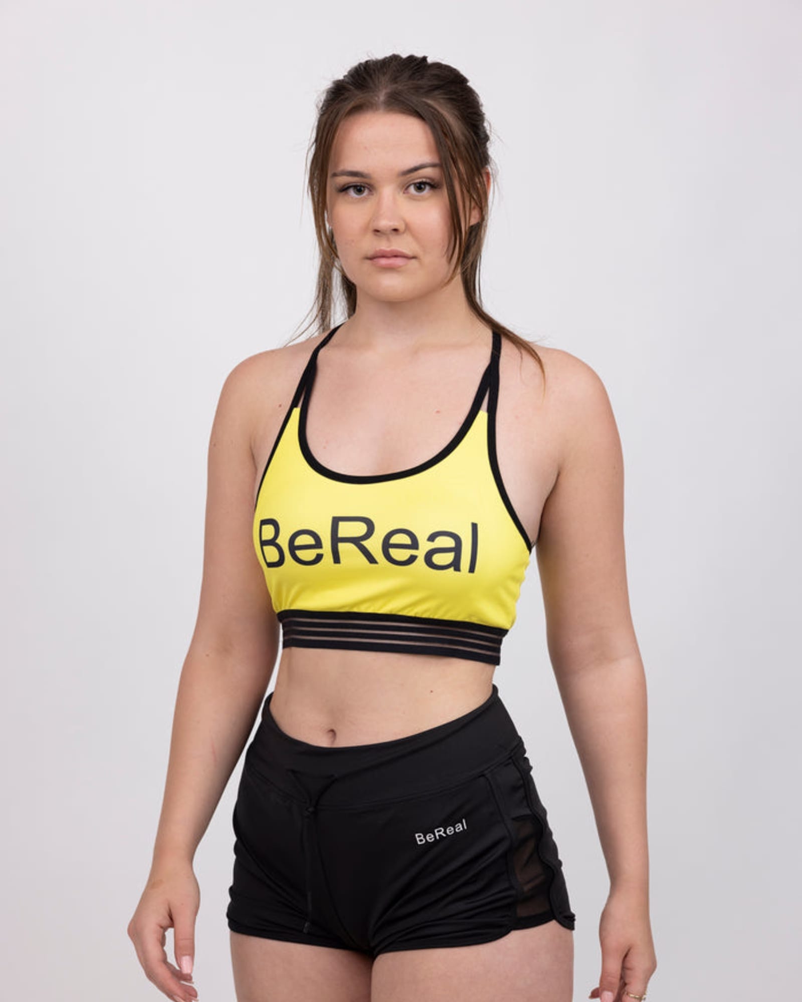 Dianes Lingerie - Delta Δ The sexiest, most supportive sports bra you'll  ever wear 🏋️‍♀️ Featuring wireless, terry-lined cups and breathable mesh  panels in all the right places 😉 Available in white