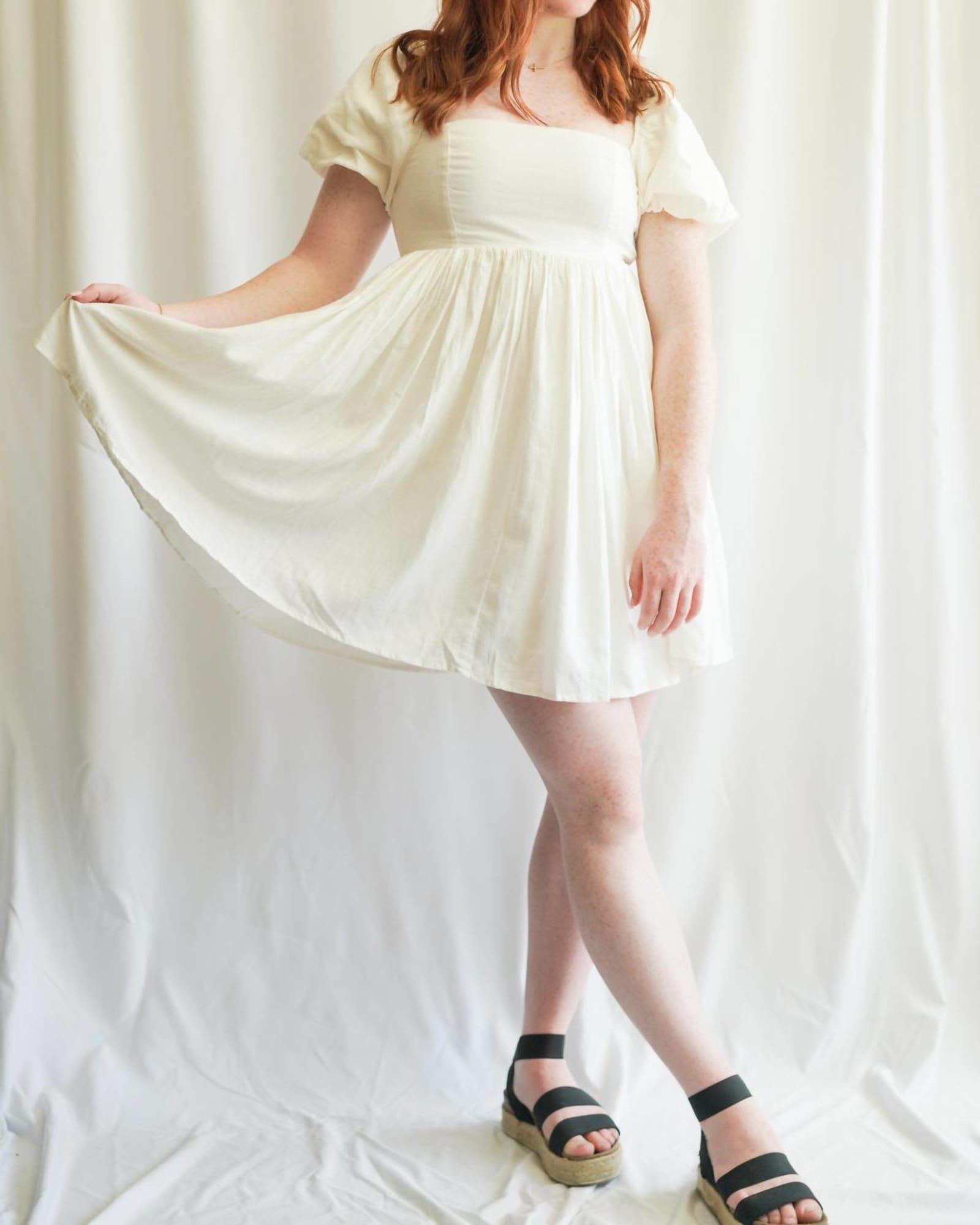Linen Babydoll Dress In White | White