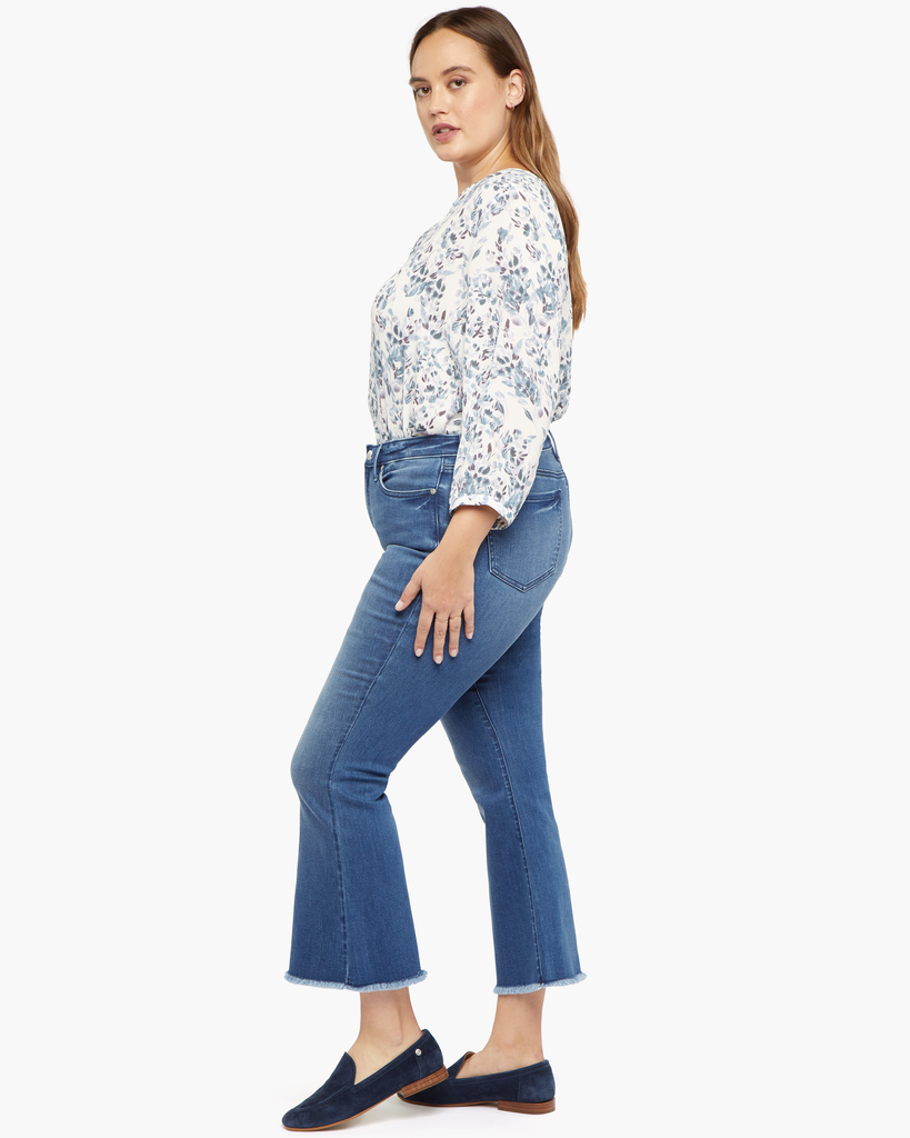 Plus Size Ava Fray Hem Ankle Jean | Medium Wash