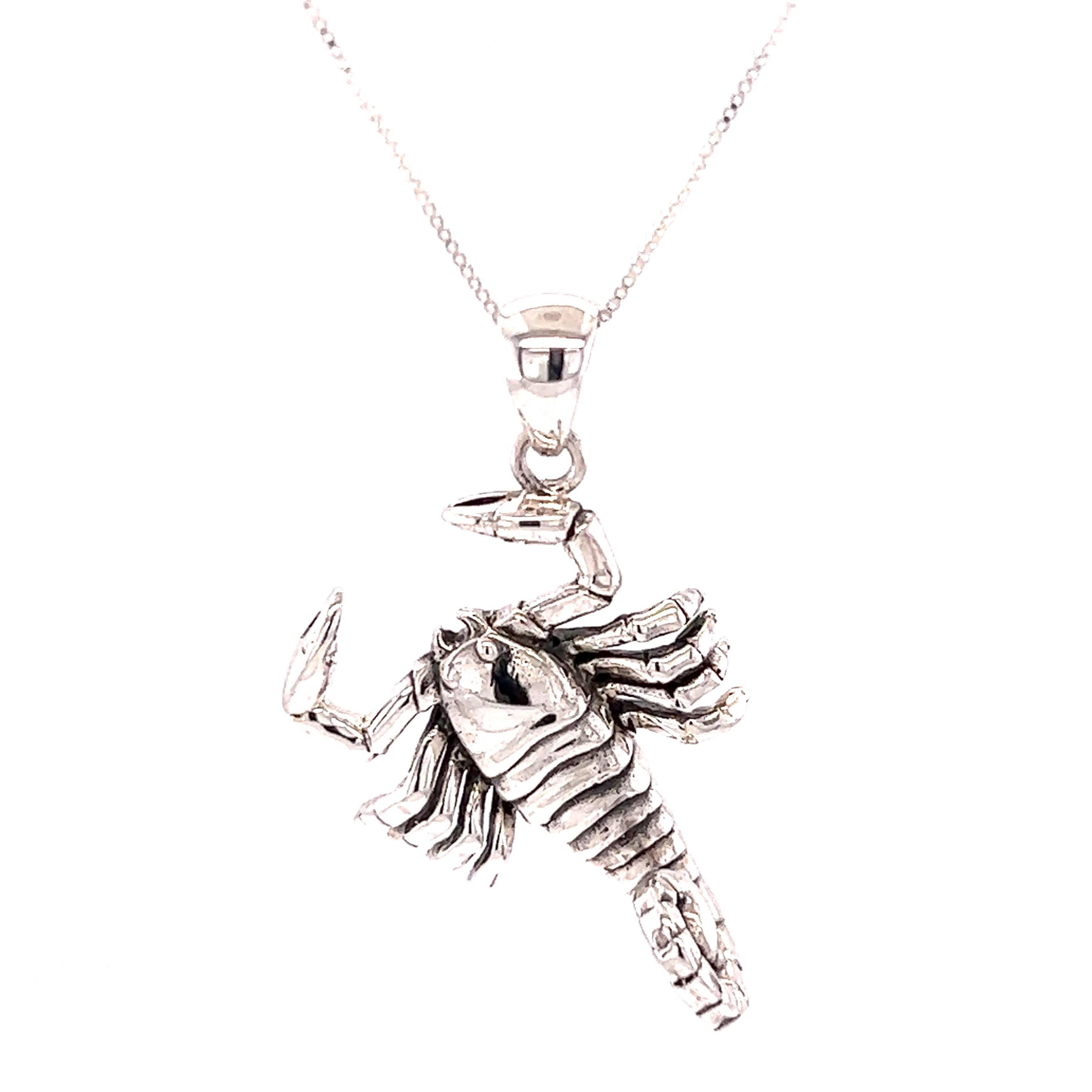 Wolf Howling At The Full Moon Pendant – Super Silver