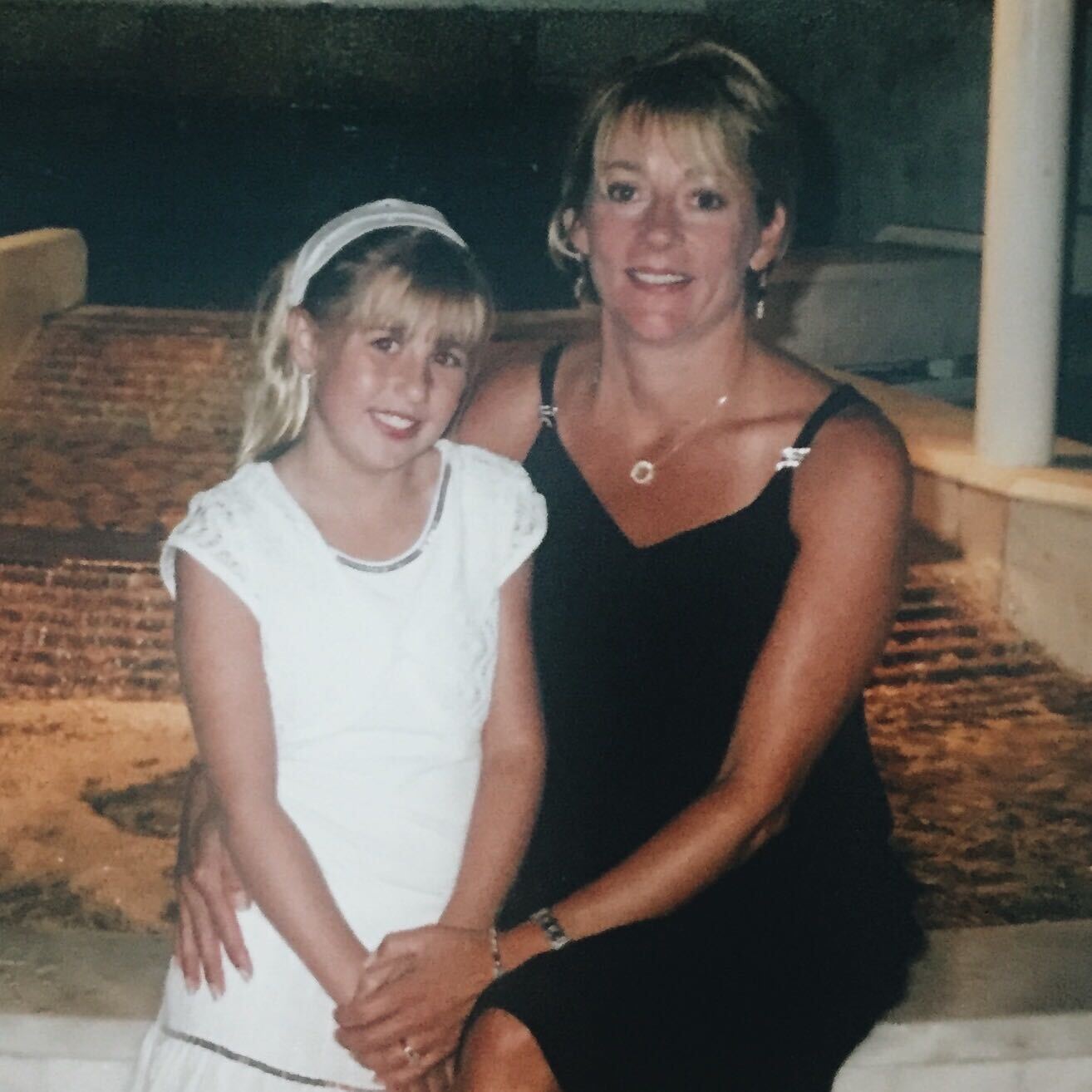 Courtney as a child with her mother