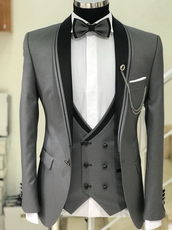 gray suit black lapel