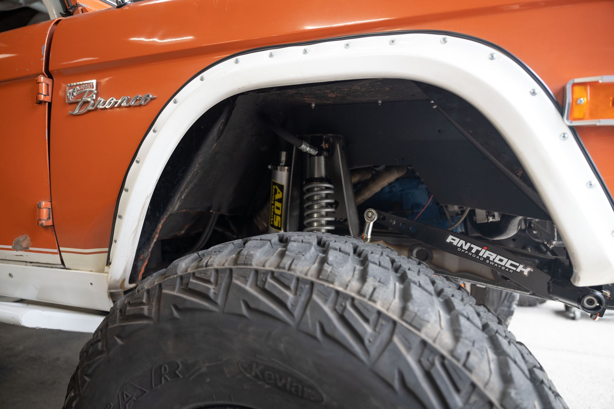 Classic Bronco Front Suspension ADS Shock Towers