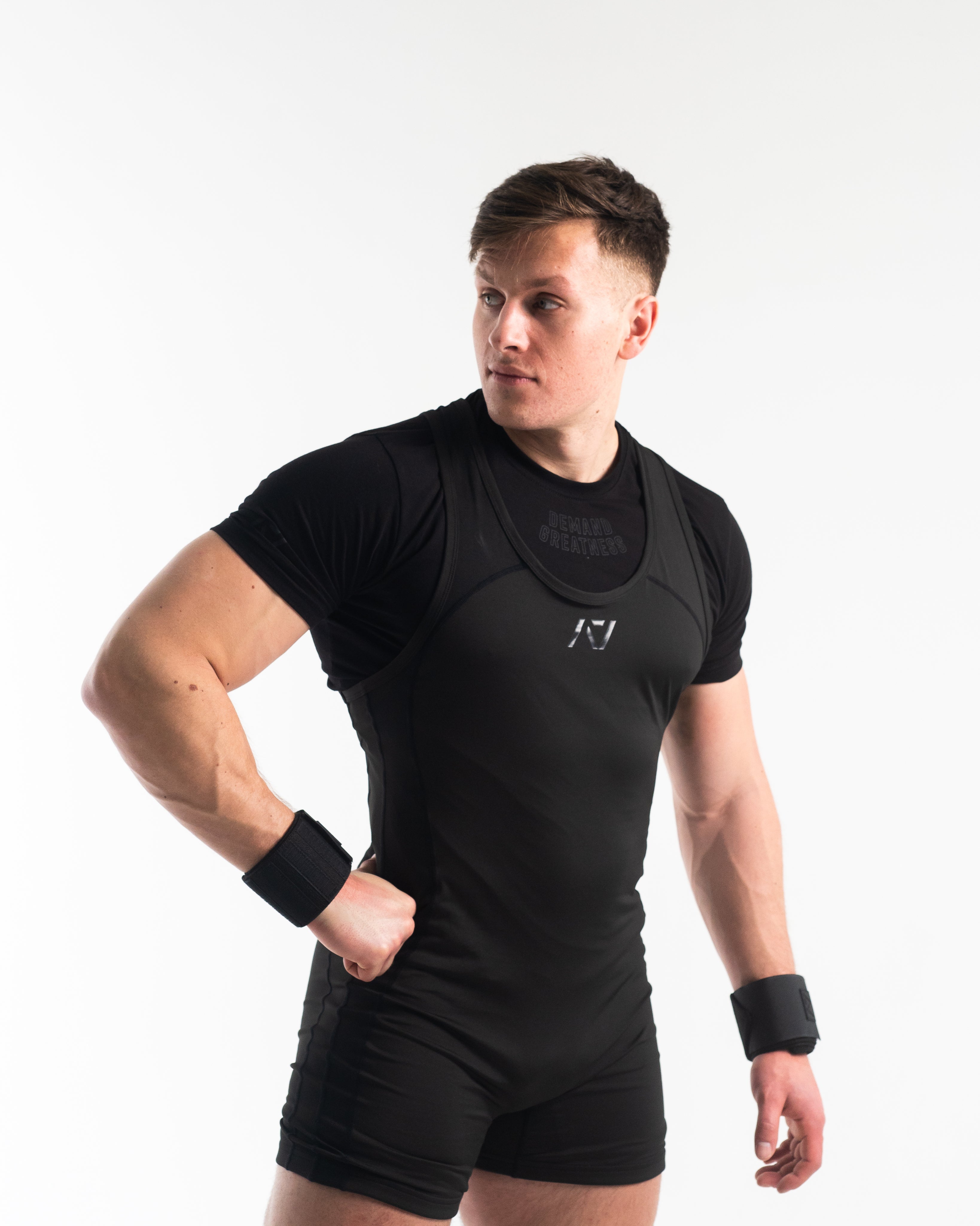 Hourglass Knee Sleeves   Stealth   A7 UK shipping to Europe