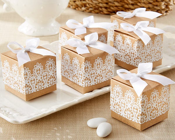 How Much to Spend On Wedding Favors - Eivan's Photo & Video