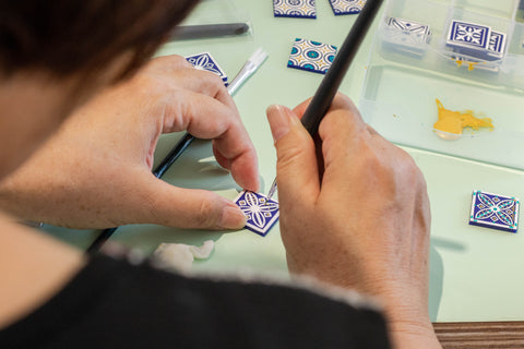 clay painting with lovelystrokes and barehands